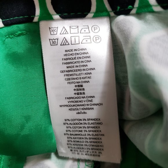 Michael Michael Kors Green, Black and White Circular Print Chino Shorts 4 - Picture 7 of 7